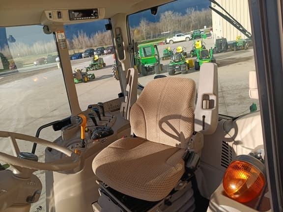 Image of John Deere 6110M equipment image 2