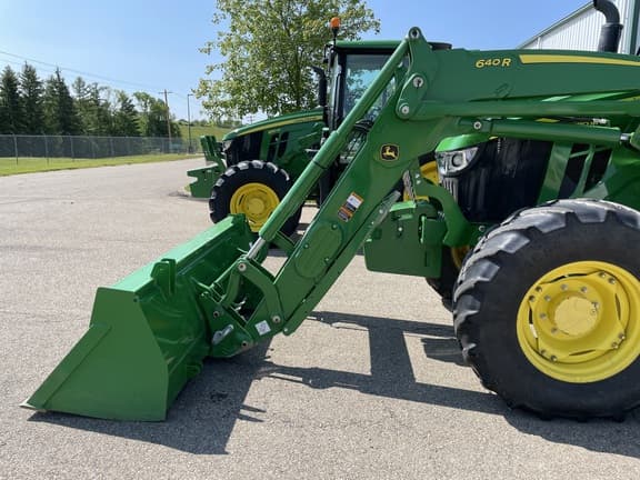 Image of John Deere 6110M equipment image 1