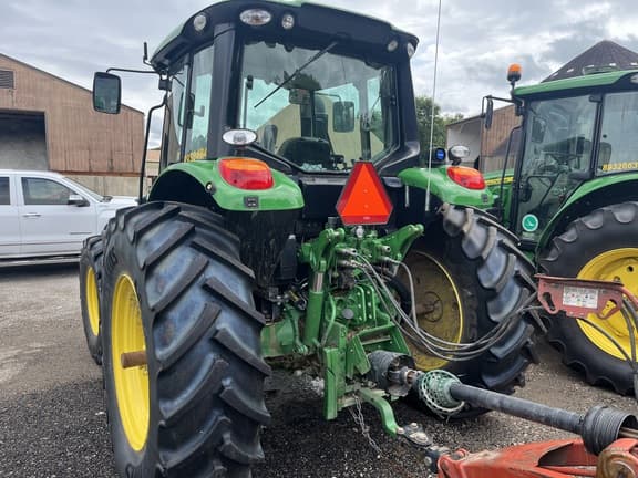 Image of John Deere 6110M equipment image 3
