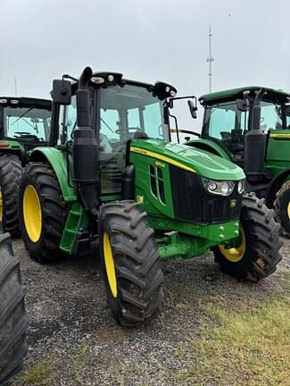 Image of John Deere 6110M equipment image 2