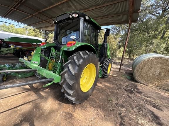 Image of John Deere 6110M equipment image 2