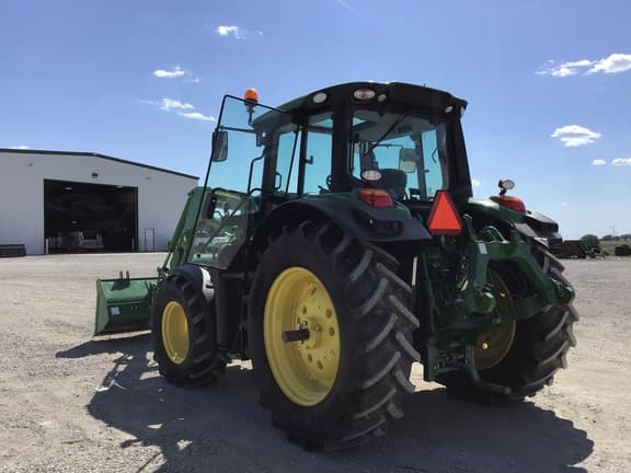 Image of John Deere 6110M equipment image 4