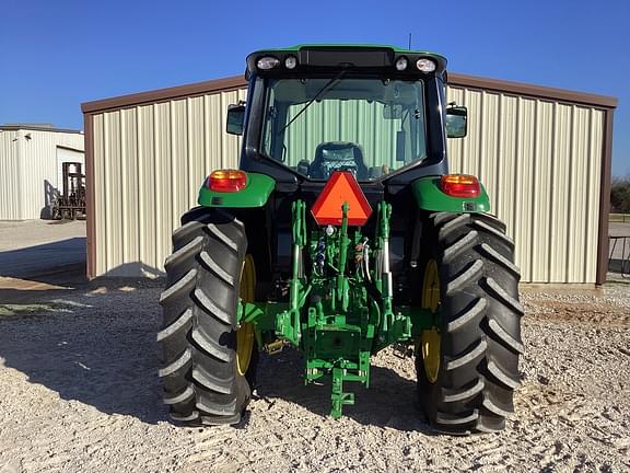 Image of John Deere 6110M equipment image 4