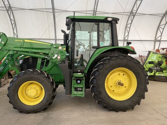 Image of John Deere 6110M equipment image 2