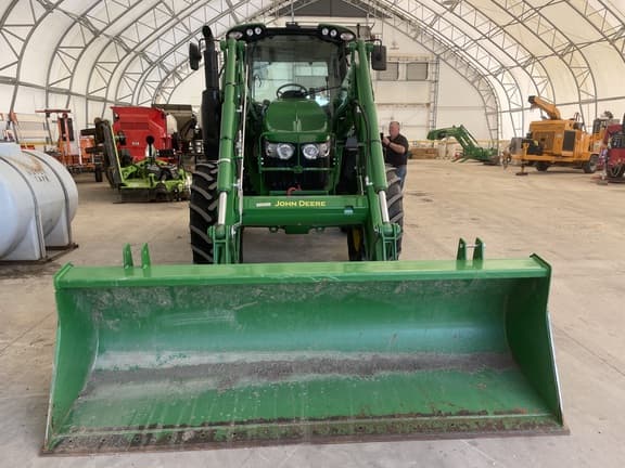 Image of John Deere 6110M equipment image 1