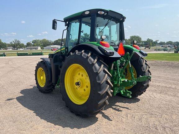 Image of John Deere 6110M equipment image 2