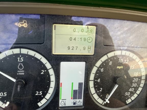 Image of John Deere 6110M equipment image 1