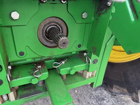 Image of John Deere 6110M equipment image 4