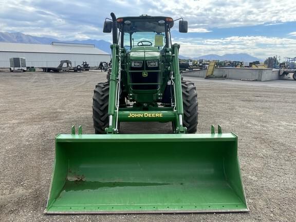 Image of John Deere 6120E equipment image 1