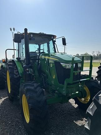 Image of John Deere 6120E equipment image 1