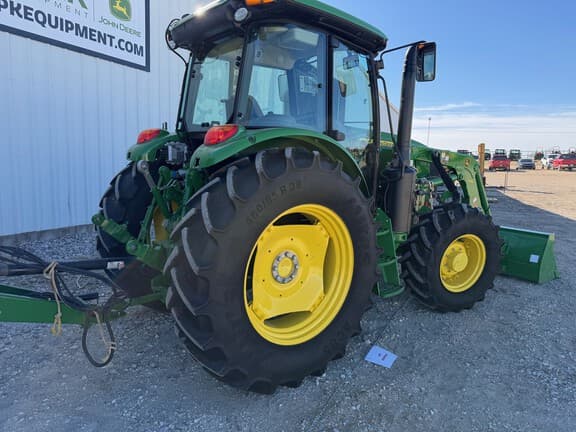 Image of John Deere 6120E equipment image 2