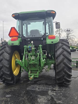 Image of John Deere 6120E equipment image 2