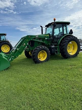 Image of John Deere 6120E equipment image 1