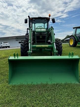 Image of John Deere 6120E equipment image 2