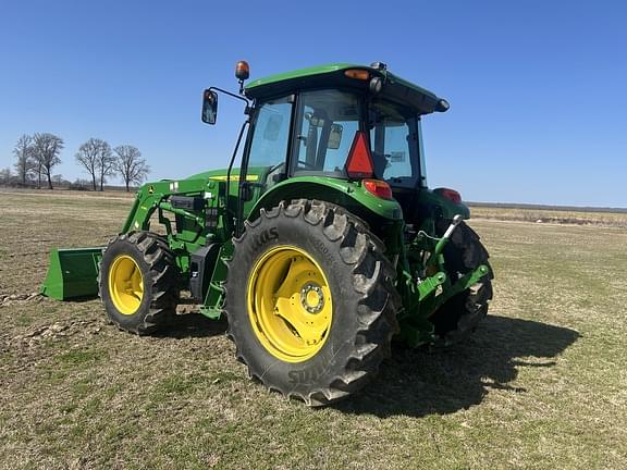 Image of John Deere 6120E equipment image 1