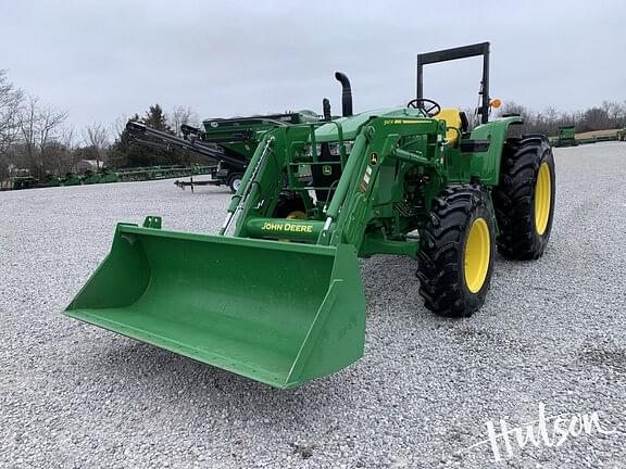 Image of John Deere 6120E equipment image 2