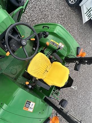 Image of John Deere 6120E equipment image 4