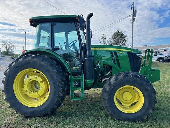 Image of John Deere 6120E equipment image 2