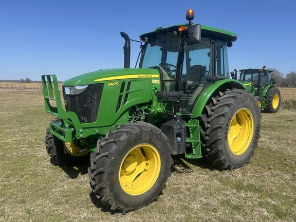 Main image John Deere 6120E