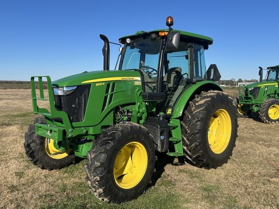 2023 John Deere 6120E Equipment Image0