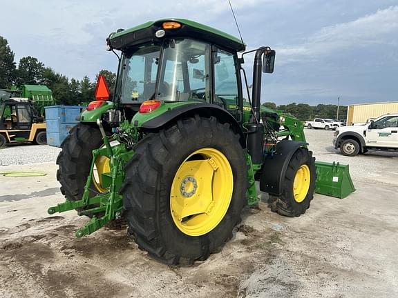 Image of John Deere 6120E equipment image 4