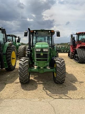 Image of John Deere 6120E equipment image 1