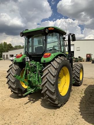 Image of John Deere 6120E equipment image 3