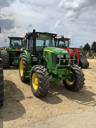 Image of John Deere 6120E equipment image 2