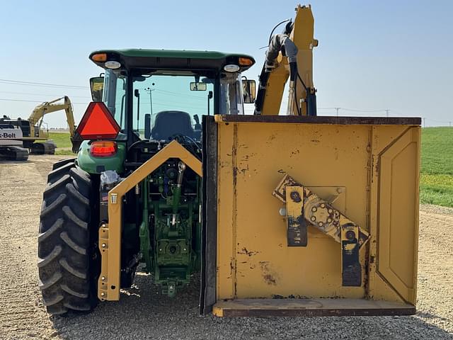 Image of John Deere 6120E equipment image 3