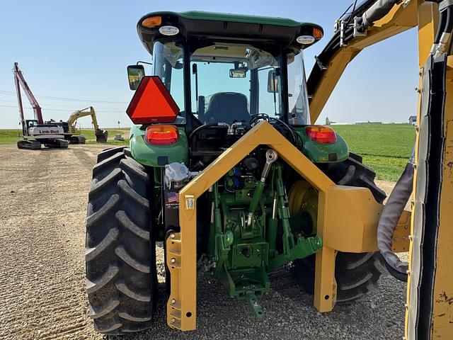 Image of John Deere 6120E equipment image 4