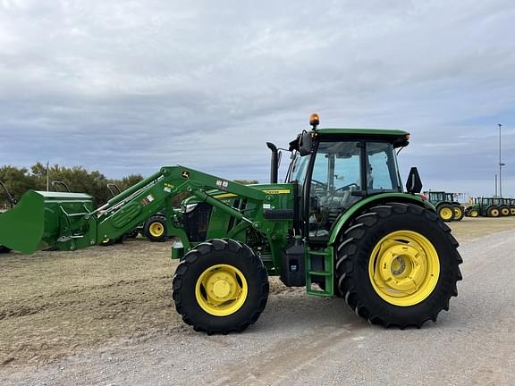 Image of John Deere 6120E equipment image 1