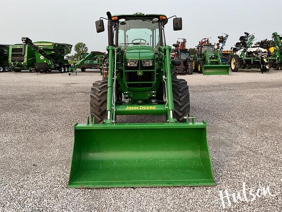 Image of John Deere 6120E equipment image 2