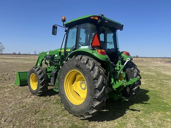 Image of John Deere 6120E equipment image 1
