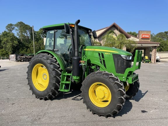 Main image John Deere 6120E