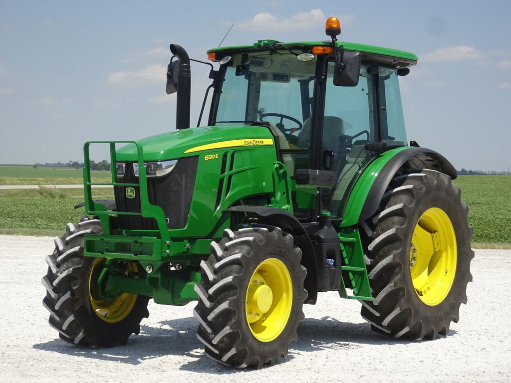 Main image John Deere 6120E
