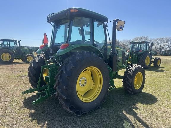 Image of John Deere 6120E equipment image 2