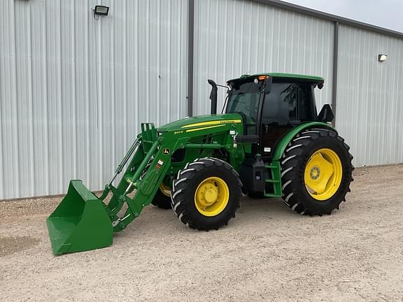 Image of John Deere 6120E equipment image 1