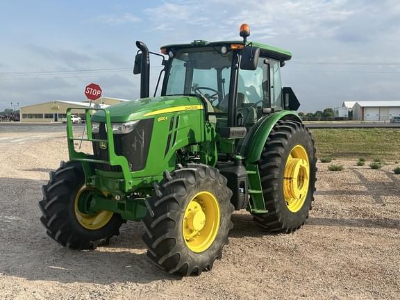 Image of John Deere 6120E equipment image 1