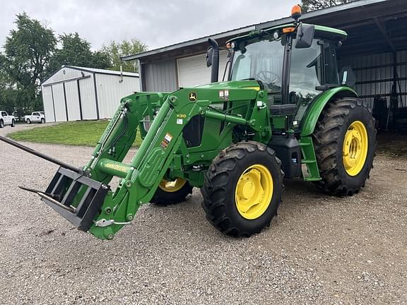 Image of John Deere 6120E equipment image 1