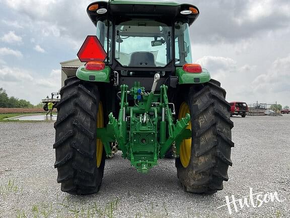 Image of John Deere 6120E equipment image 4