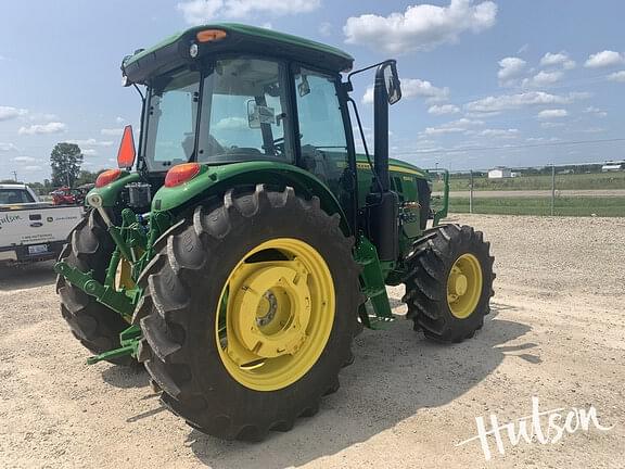 Image of John Deere 6120E equipment image 4