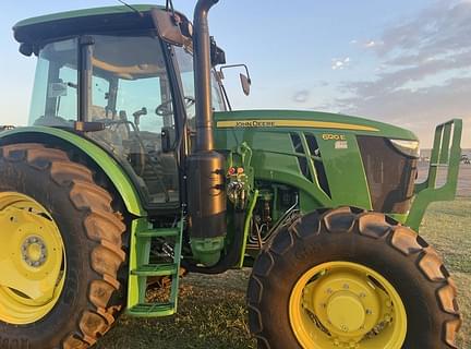 Image of John Deere 6120E equipment image 4