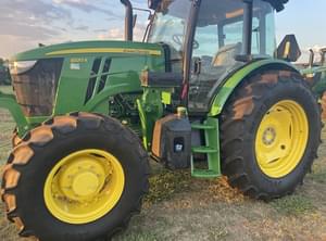 2023 John Deere 6120E Image