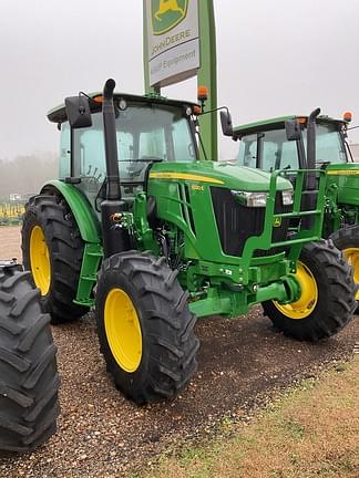 Image of John Deere 6120E equipment image 4