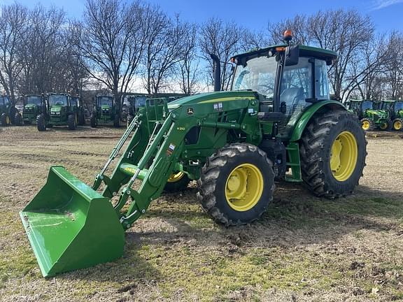 Image of John Deere 6120E equipment image 1