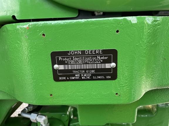 Image of John Deere 6120E equipment image 1