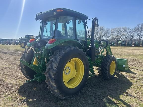Image of John Deere 6120E equipment image 2
