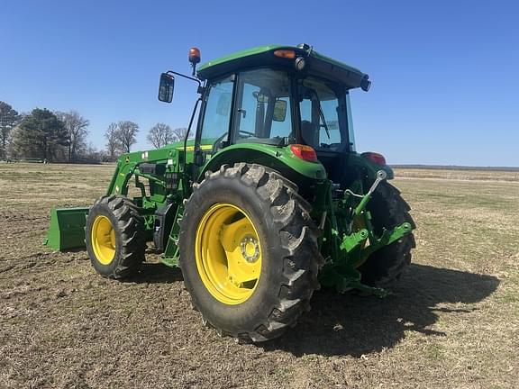 Image of John Deere 6120E equipment image 1