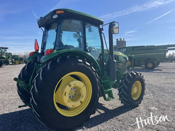 Image of John Deere 6120E equipment image 1