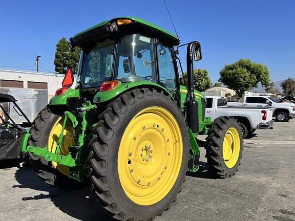 Image of John Deere 6120E equipment image 4